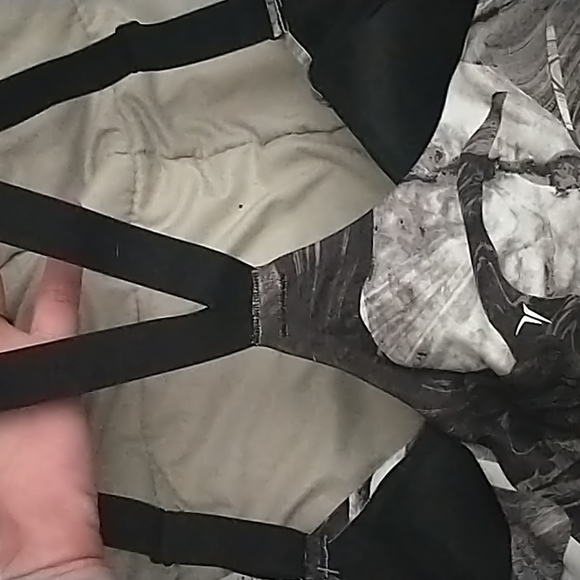 Nwt oldnavy sports bra - Picture 6 of 7